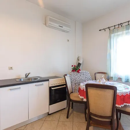 Lucia&holiday Nino Apartment Opric